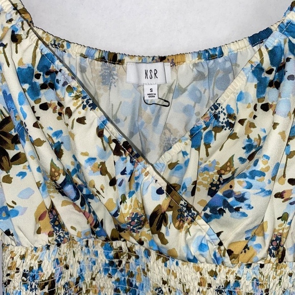 NWOT NSR Puff Sleeve Smocked Butter Cream Blue Gold Floral Mini Dress Small NEW - Picture 3 of 7